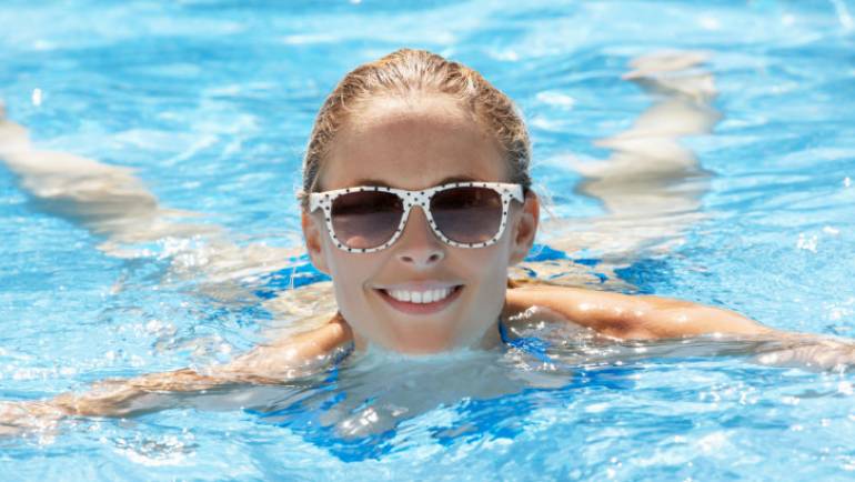 3 Ways to Care for Skin After Swimming